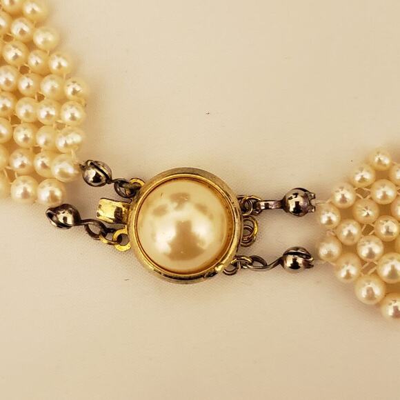 Netted Faux Baby Pearl Necklace/Choker - Picture 4 of 6